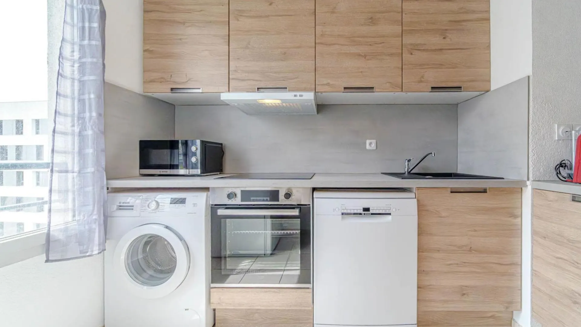 Large Bright Apartment With Balcony Villeurbanne 0*,